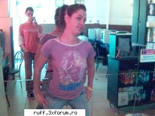 Acesta este un post demonstrativ - asta se crede frumoasa.....:))uitati ce gusha - Forum RuffSmock3rs
